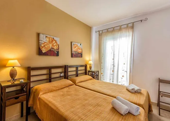 齐蒙普拉亚公寓